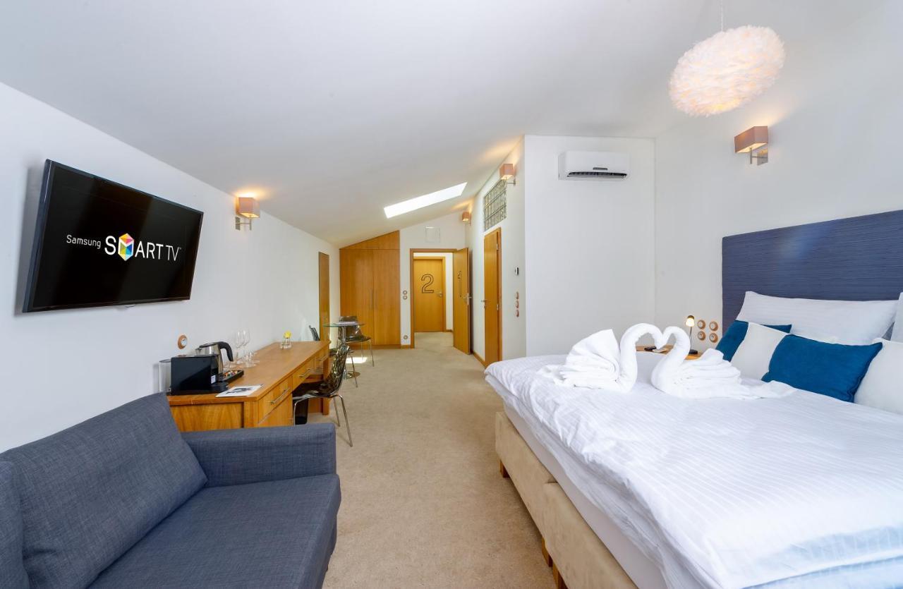 The Rooms Ceske Budejovice Eksteriør billede